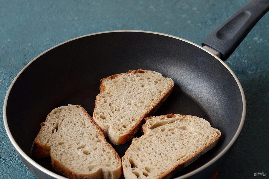 Хлеб на сковороде быстро и вкусно. Хлеб на сковородке. Жареный хлеб на сковороде. Поджаристый хлеб. Обжарить хлеб на сковороде.