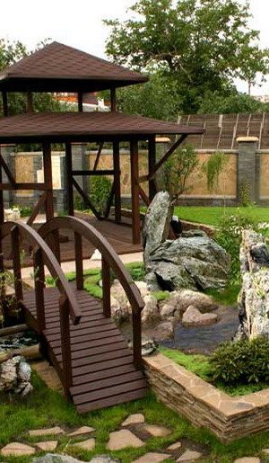 Каменный сад и китайская беседка с изящным мостиком