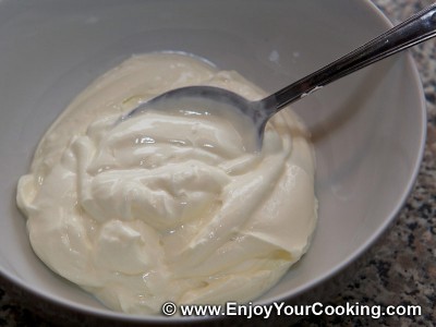 Ukrainian Tomato and Cucumber Salad with Sour Cream Dressing Recipe: Step 2