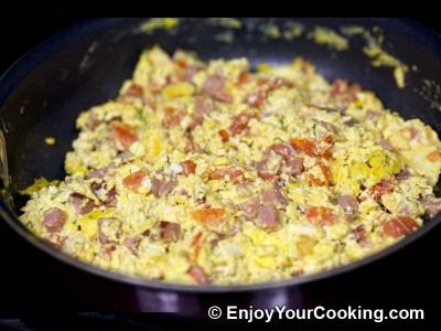 Scrambled Eggs with Ham and Tomatoes Recipe: Step 11